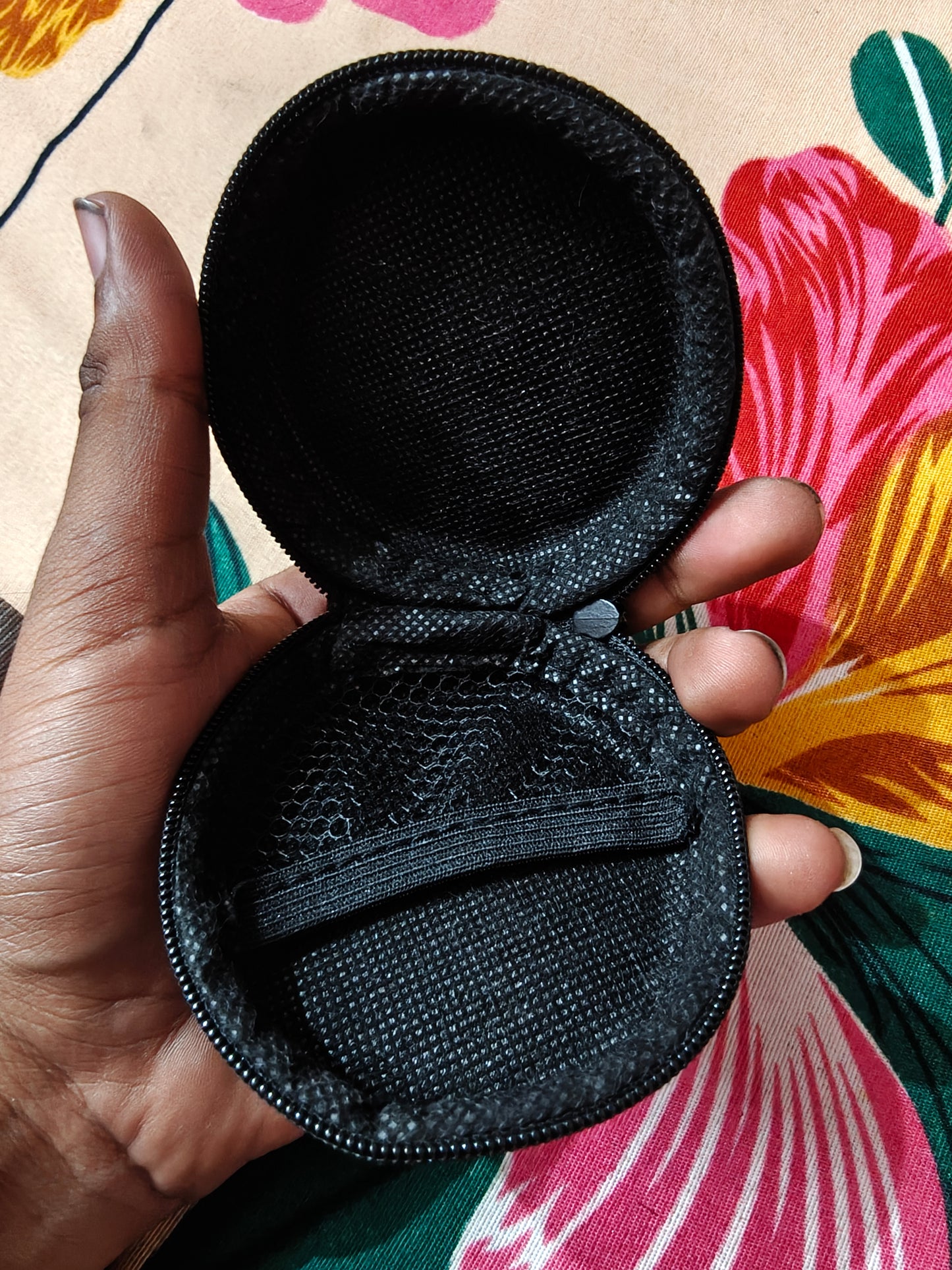 Premium Hard Case Earbuds Pouch | Shockproof Portable Storage Case for TWS Earphones